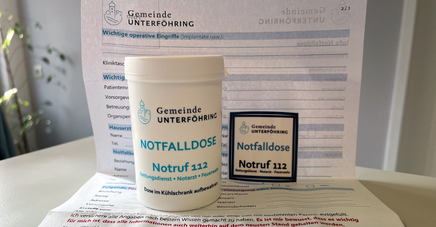 Abbildung der Notfalldose mit Inhalt