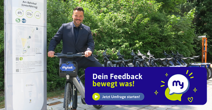 Bürgermeister Florian Klietsch auf dem Fahrrad von myRadl am Bahnhof
